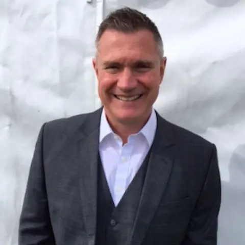 Head, Heart, and Hands with Rob Burns, Founder/Int'l Director of Missional Links-Wales