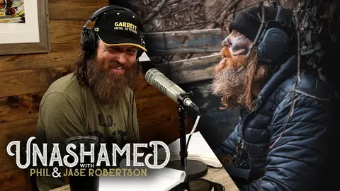 Ep 373 | Jase’s New Grandchild Puts Him in a Tough Situation & an Unlikely Hunting Loophole