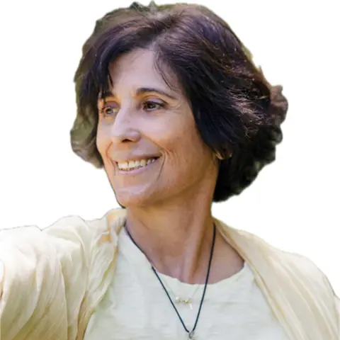 Close Up Radio Spotlights Astrologer Nancy Volante of The Whispering Soul