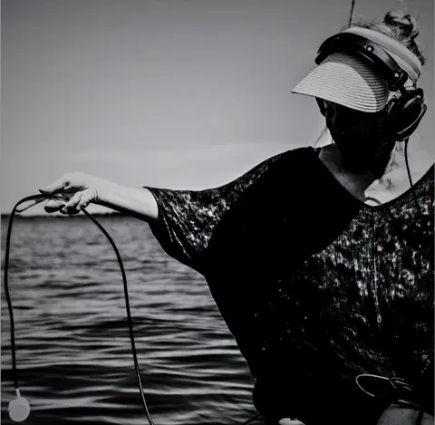 Rocking the Boat w/ Vivienne Aerts
