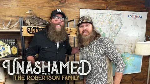 Ep 985 | Crowder Is the Twin Jase Wishes He Had & Learning to Surf from Eddie Vedder