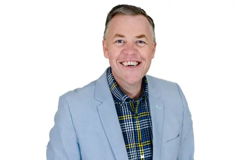 Wayne Burns: A showman through and through