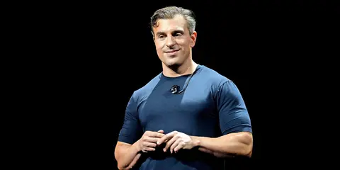 Airbnb CEO Brian Chesky: In the AI Era, Knowing What to Build Matters More Than Knowing How