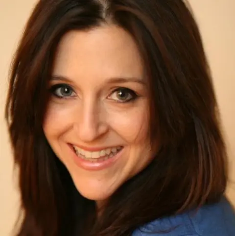 Breaking Barriers in Publishing: Michele McAvoy on Small Press Success & Writing Realities