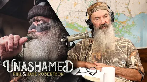 Ep 361 | Why Phil Hunts on Sunday and the Unusual Creatures at Jase's New House