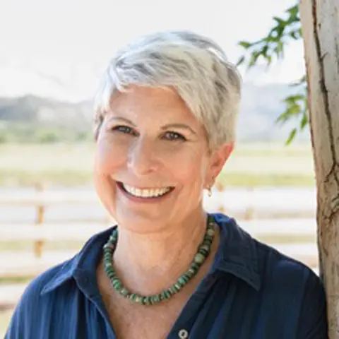 Part 1: Close Up Radio Spotlights Ranch Girl and Immersion Coach Cindy Carrillo of Finding Your Nxt