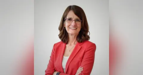 Close Up Radio Spotlights Nonprofit Leadership Strategist, Executive Mentor, and Board Alignment Coach Dr. Liz Fussell
