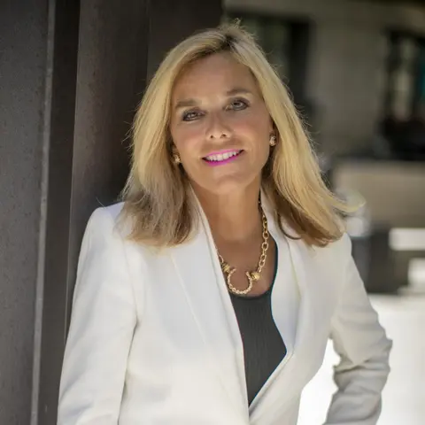 Close Up Radio Spotlights Medical Malpractice Defense Attorney Donna Kaner Socol of Hughes Socol Piers Resnick & Dym