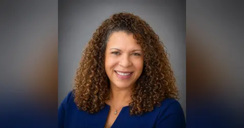 Close Up Radio Spotlights Pamela Smith of Quantum Shift AI and 3 Bears Real Estate
