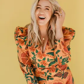 Jenna Kutcher Profile Photo