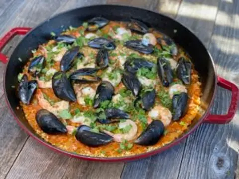 Paella Recipe and Cooking Tips