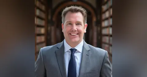 Close Up Radio Spotlights Cybersecurity Governance Expert Jonathan S. Maddock of KAMTech Solutions