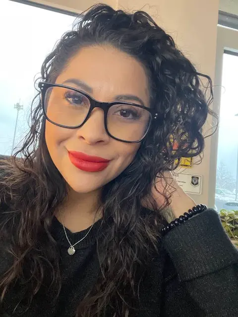 Never Quit: Navigating Life Changing Trials, Celebrating The Triumphs, and Embracing My Transformative Journey w/Amanda Martinez