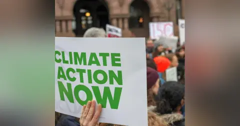 Physics and the climate crisis