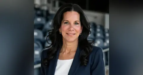 Close Up Radio Spotlights Organization Expert Felicia Bechtel of the Spotless Organization