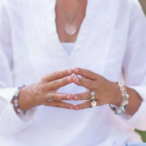 Learn How To Be More Mindful And Present In Your Daily Life