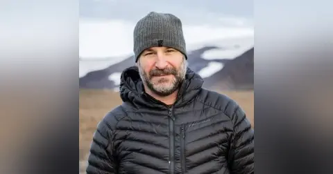 10,000 ways | Alex Langlois fell in love with the Arctic. Find out why he's fired up!