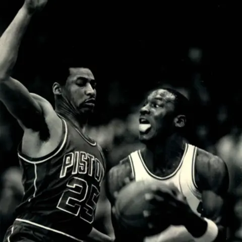 Michael Jordan's rookie NBA season - Bulls at 76ers (Feb 1), vs Pistons (Feb 12) - 1985 - NB85-19