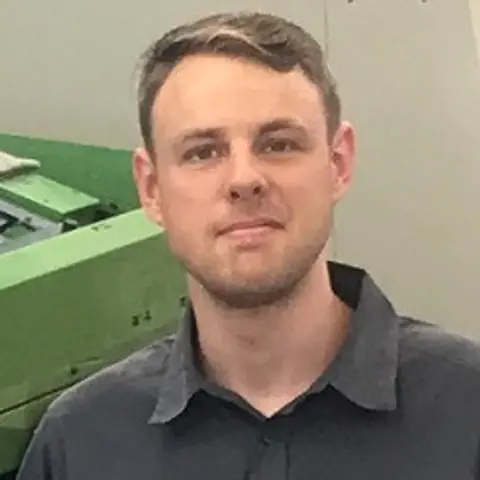 Ep. 90 – Running a CNC Swiss Shop in the UK with Tom Pearce of CIRC Manufacturing