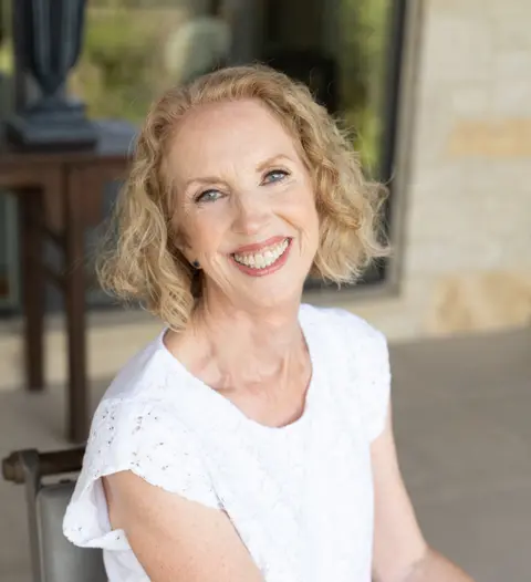 E296: The NICU, trauma, and being a working mother with Susan Landers | Trauma Healing Podcast