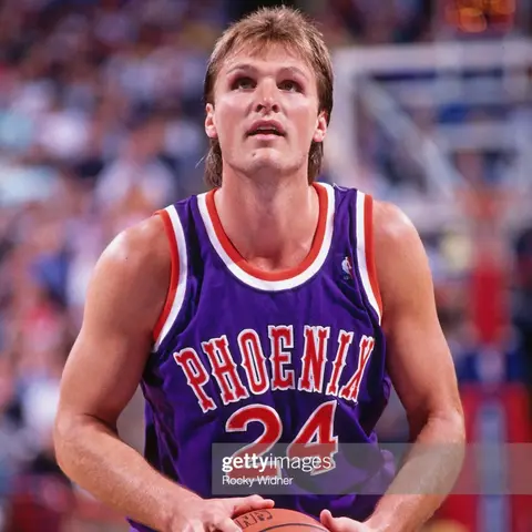 One fan's campaign for Tom Chambers to enter the Basketball Hall of Fame - AIR128