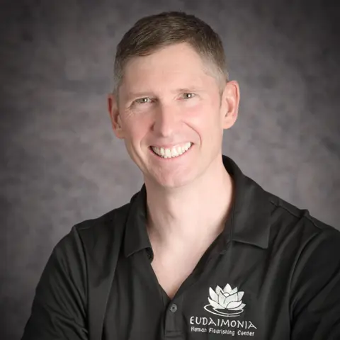 Close Up Radio Spotlights Microimmune Dynamics Expert Jasen Petersen of Ionic Alliance Foundation