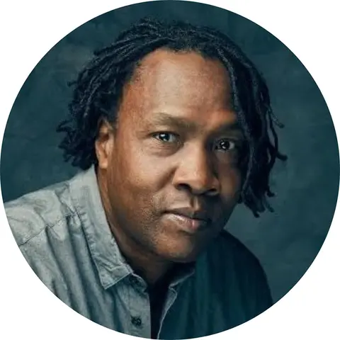 162: Roger Ross Williams on Donna Summer, "The 1619 Project" and "Cassandro"