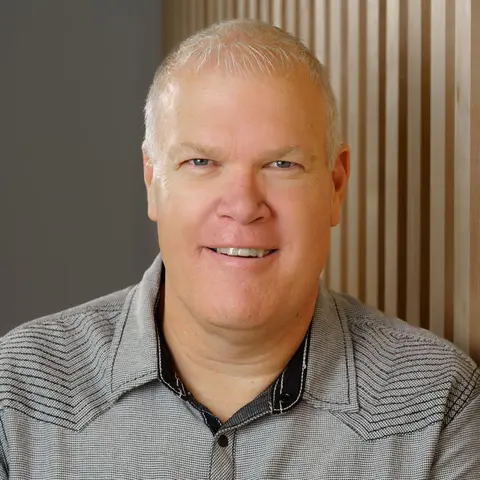 Close Up Radio Spotlights Tech Startup Advisor Gerdus “Gus” Byleveld of The Wondering