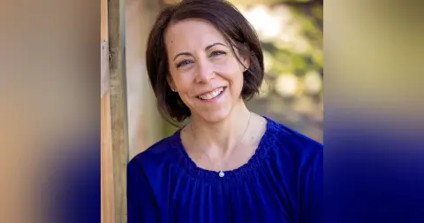 Close Up Radio Spotlights Lisa Gurdin of LSGurdin Consulting LLC