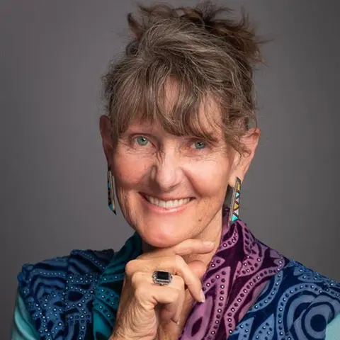 Part 1: Close Up Radio Spotlights Middle School Art Teacher and Author Robin Reed Riggle