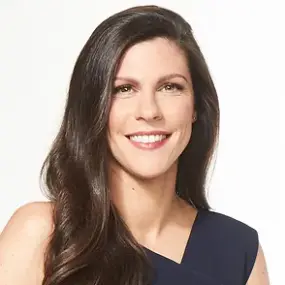 Naomi Bagdonas Profile Photo