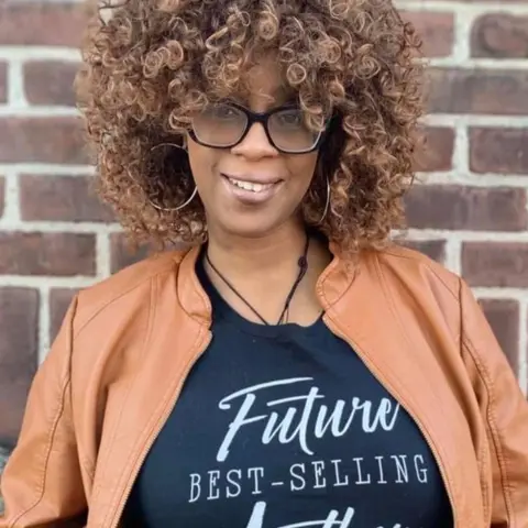 A WRITER'S LIFE 📖 CRYSTAL D. MAYO