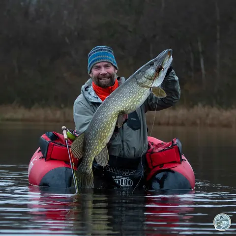 S6, Ep 49: Crafting Precision: Morten Valeur and the Evolution of Ahrex Hooks