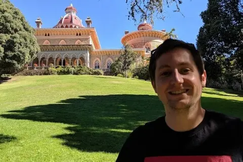 From Hobby to Career: Lin Meyer’s Entrepreneurial Journey with Crucial Exams