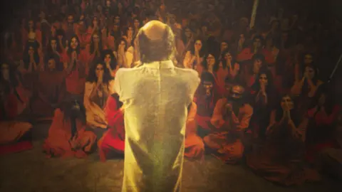 70: Mark Duplass, Chapman & Maclain Way on “Wild Wild Country”