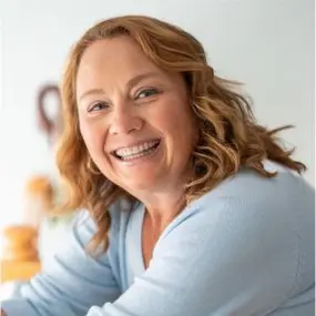 Mary Beth MacKinnon Profile Photo