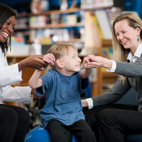 Building AAC Competence through Interdisciplinary Collaboration and Mentorship