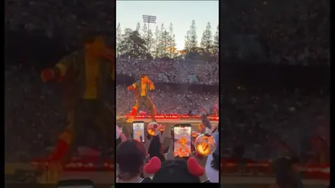 Caught one of #jungkook proudest moments LIVE! Wait for that transition! #btsarmy #bts #jungkookbts