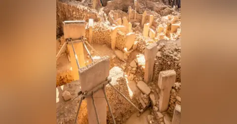 Hugh Newman | New Discoveries Of Gobekli Tepe, Karahan Tepe, & Other Ancient Sites