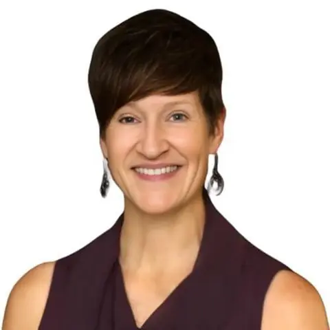 Close Up Radio Spotlights Michelle Runge of AI Edge Consulting