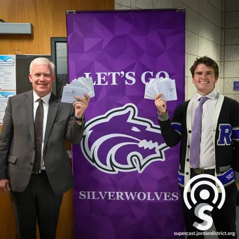 Episode 350: Riverton High Student Delivers Heartfelt Handwritten Messages to Every Single Schoolmate at RHS