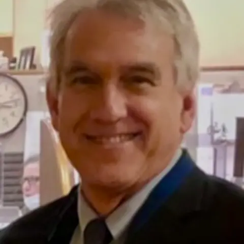 Deputy DA / Glassworker  Harlan Simon - Colorado College