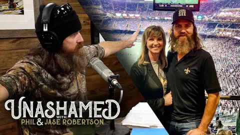 Ep 407 | Missy Gives Jase a Gift with One Unexpected Twist & the Time Jase Met Matthew McConaughey