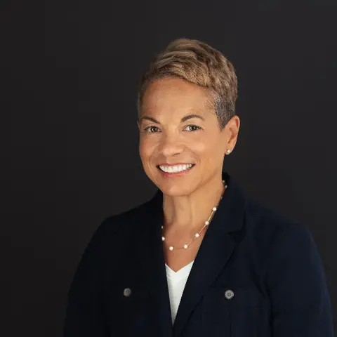 Alison Hall’s Pivot & Path to Founder of Change Agent Coaching for Women