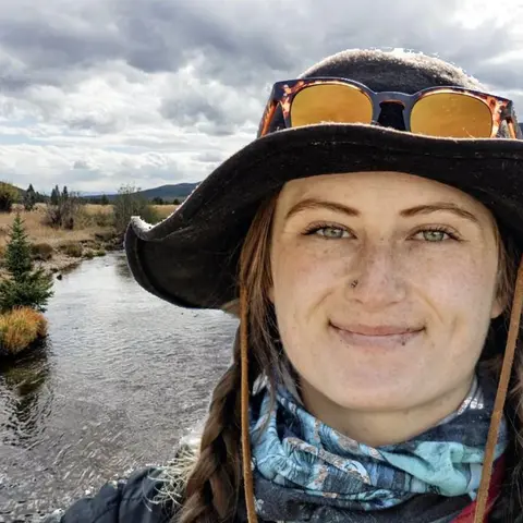 S4E14: @WesternWaterGirl Gives Social Media a Reality Check