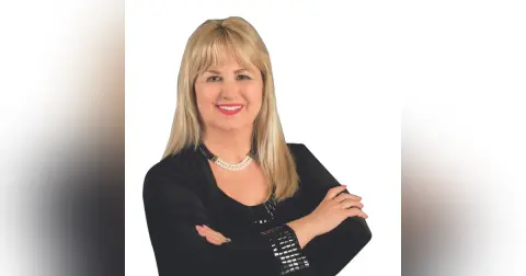 Close Up Radio Spotlights Singer, Author, and Kindness Advocate Debra Lee Fader of Queen of Kindness