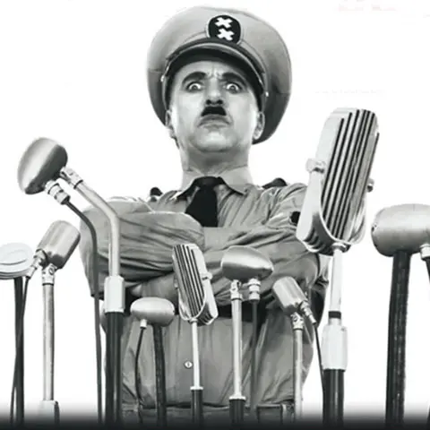 #725 La política en el cine