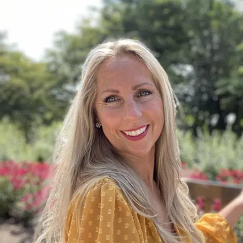 Part 4: Close Up Radio Welcomes Back The Pittsburgh Medium Carol Collins