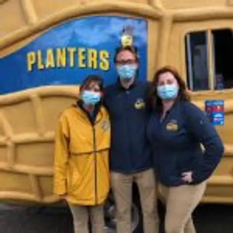 Working for Peanuts – Erin Sastre & Tyler Towne
