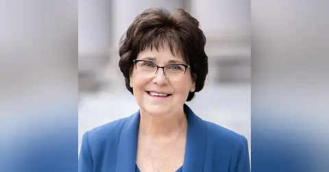 Part 3: Close Up Radio Welcomes Back Financial Consultant Linda Jensen of the Heart Financial Group